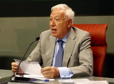 Margallo: unas terceras elecciones en España serían «un ridículo europeo»