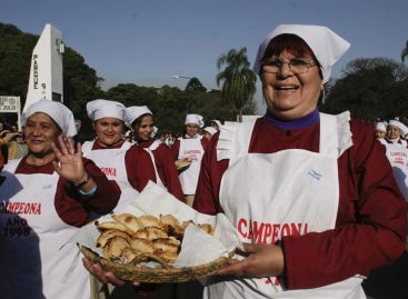 Argentina celebra los 37 años de su Fiesta Nacional de la Empanada