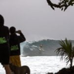 Tormenta Lisa se debilita en su avance hacia el norte del Atlántico