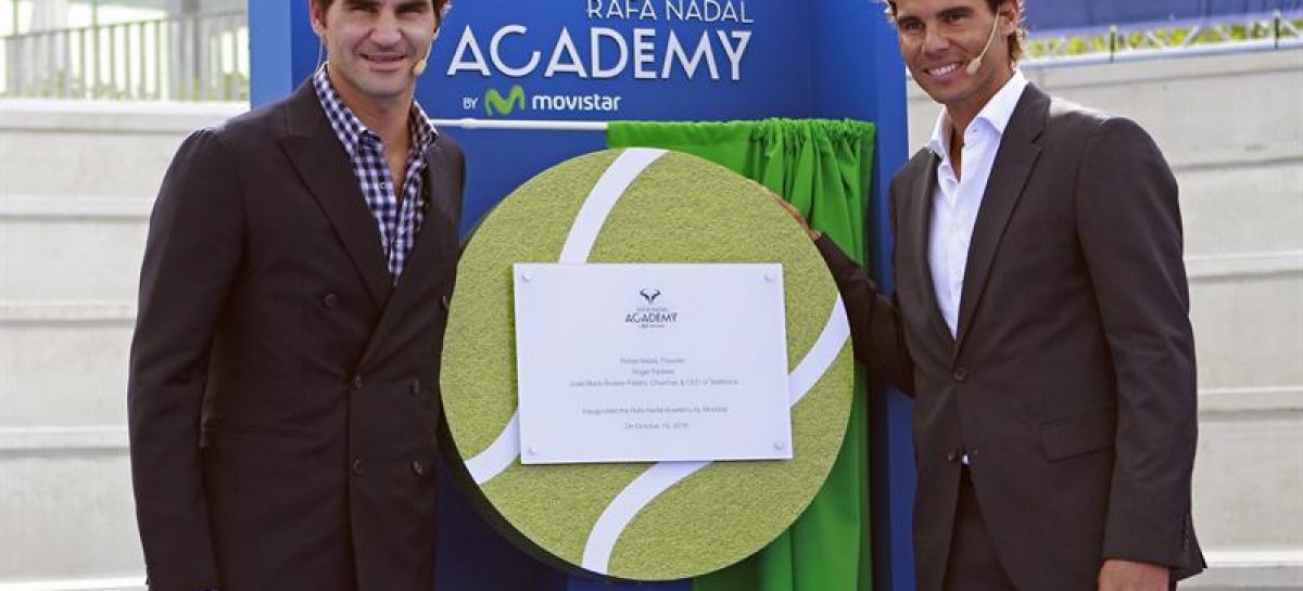 Rafael Nadal inauguró junto a Roger Federer su academia de tenis