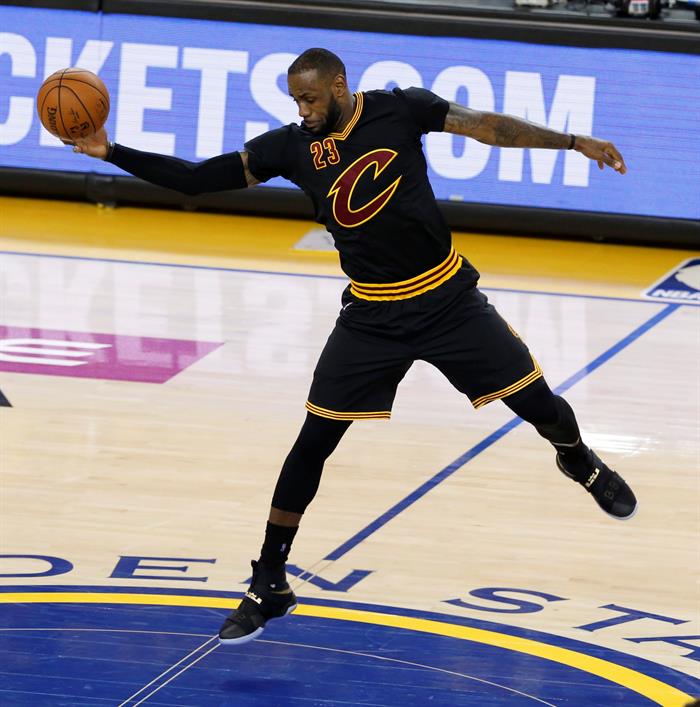 James vivió una noche «mágica» y Leonard se convirtió en ídolo