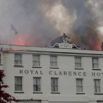 Incendio provocó derrumbe del hotel más antiguo de Inglaterra