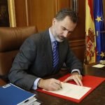 Rey de España firmó nombramiento de Rajoy como presidente