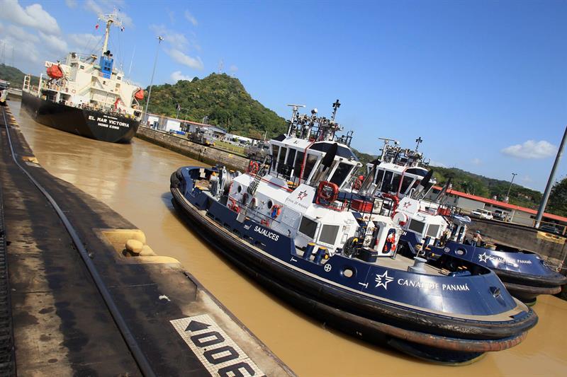 Buque de combate estadounidense sufrió un percance en el Canal