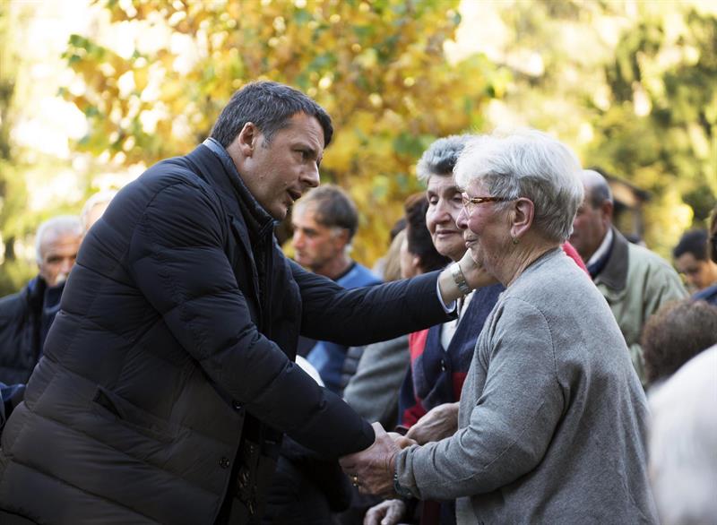 Renzi: Hay dinero, se reconstruirá «todo» tras el terremoto