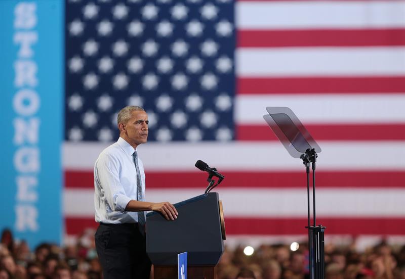 Obama impulsa a Clinton en el estado clave de Michigan
