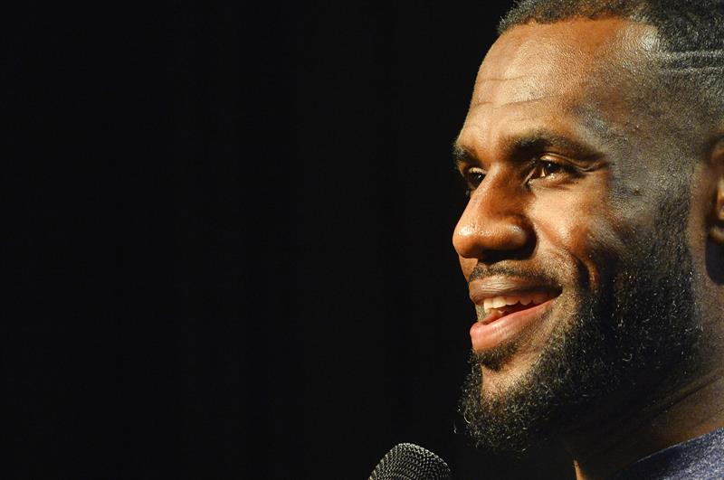 Deportistas estadounidenses «divididos» como el resto del país por Trump