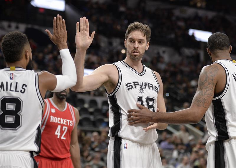 Clippers mantuvieron mejor marca y los Warriors se consolidan