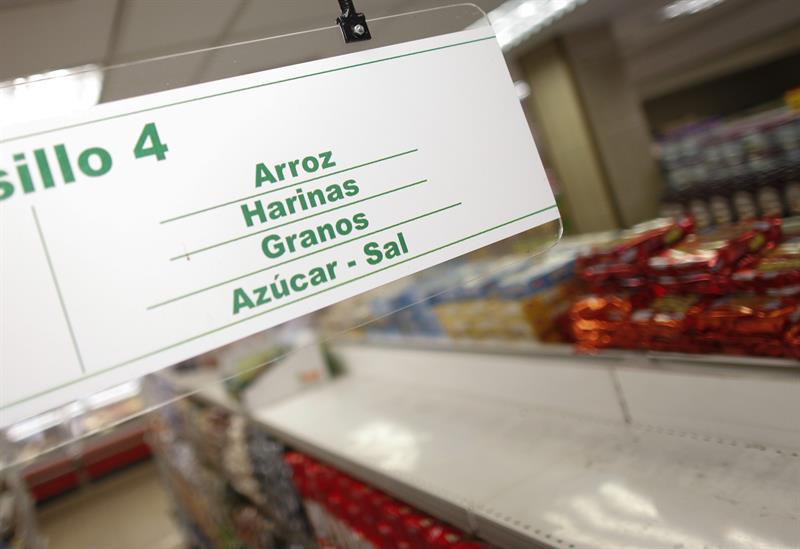 Azúcar y lácteos elevaron ligeramente precios de los alimentos