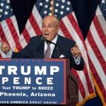 Giuliani y Bolton, favoritos a dirigir la diplomacia de Estados Unidos