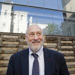 Stiglitz pidió «tolerancia cero» contra paraísos fiscales y beneficiarios