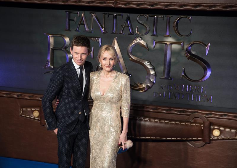 J.K. Rowling debutó exitosamente como guionista