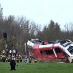 Un tren se descarriló en Holanda tras chocar con un camión