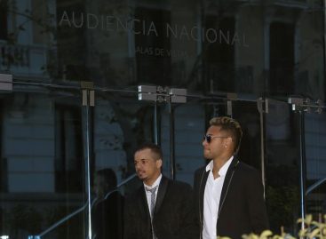 Neymar es oficialmente jugador del PSG