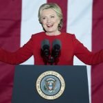 Clinton superó en 2 millones de votos a Trump, que ganó por Colegio Electoral