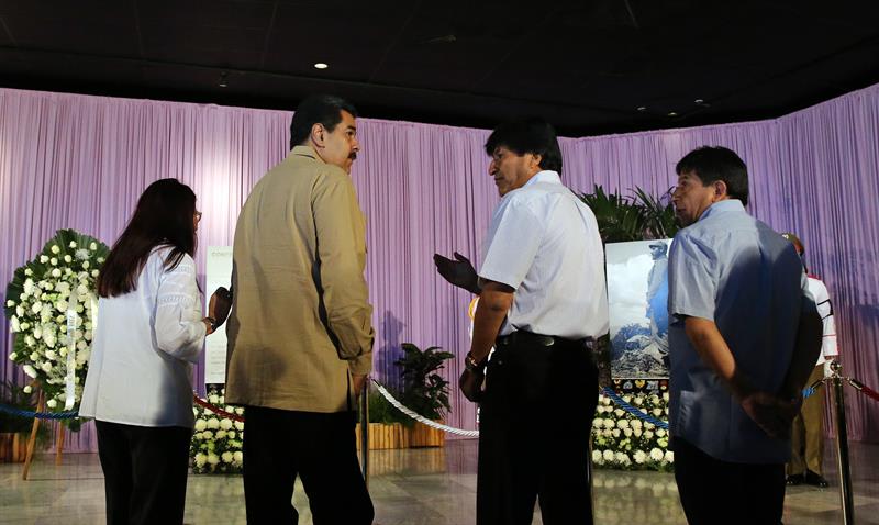 Maduro y Morales rindieron tributo a Castro en la Plaza de la Revolución