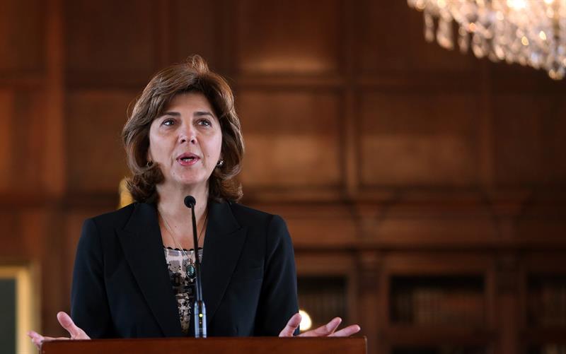 Colombia: Medidas de Maduro van en contra de la Constitución del país