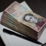 El bolívar venezolano pierde más fuerza asfixiado por la inflación