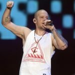 Residente firmó acuerdo en exclusiva con Univision por cinco años