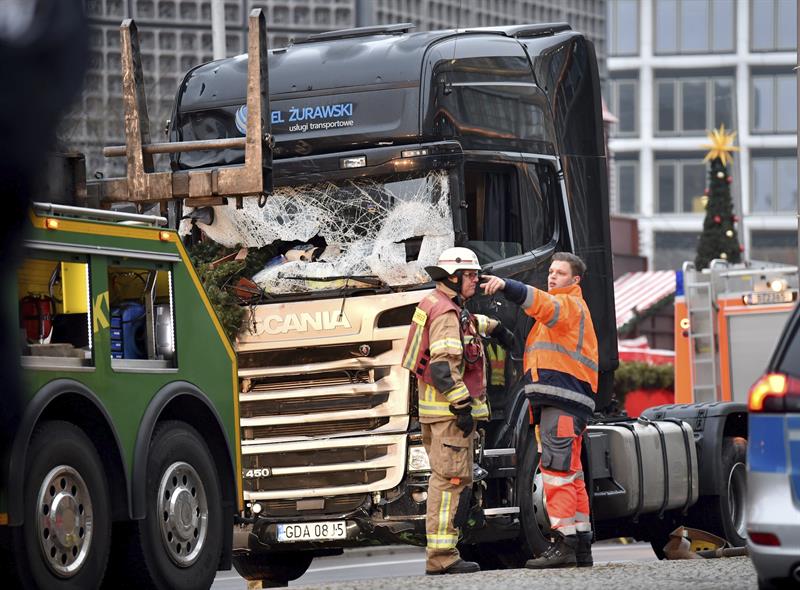 Policía alemana está «muy alarmada» ante posibilidad atacante siga libre