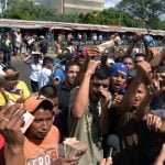 Comerciantes venezolanos piden vigencia del billete de 100