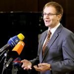 El ministro alemán de Interior mantiene la alerta «alta»