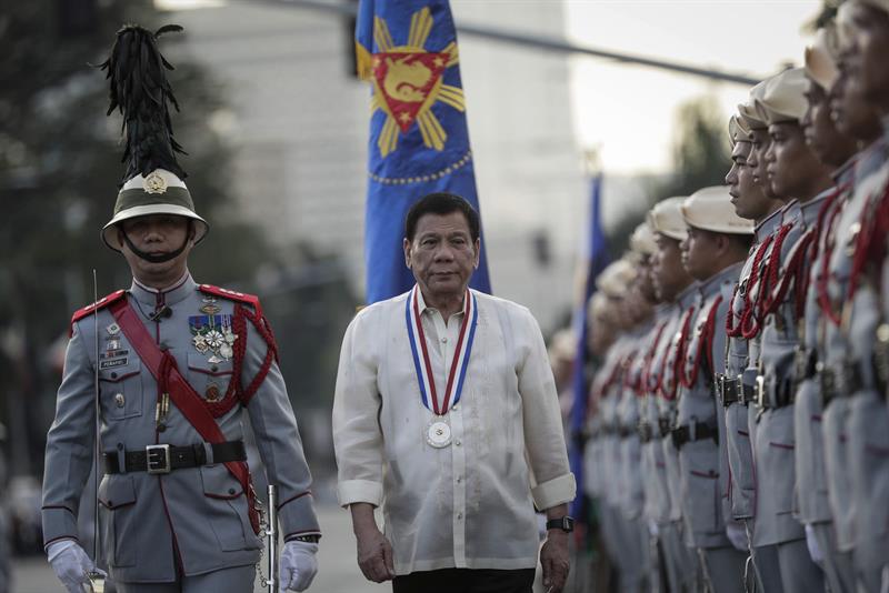 El presidente Duterte invitó a los filipinos a imitar a José Rizal