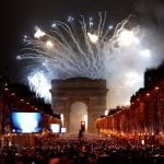 Más de 300 detenidos en una Nochevieja «sin grandes problemas» en Francia