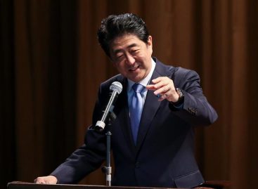 Primer ministro de Japón modificará su Gabinete para «limpiar su imagen»