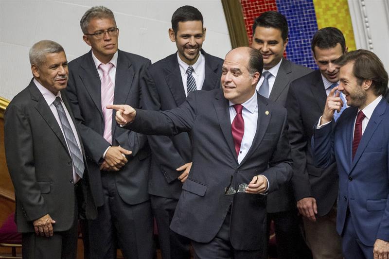 El Parlamento venezolano retomó su apuesta por el cambio de Gobierno