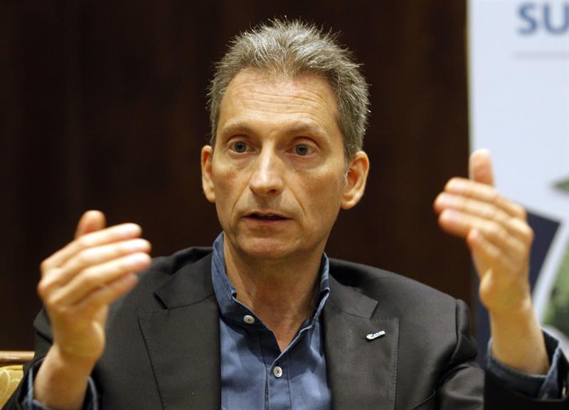 AES examina cómo incorporar la robótica e inteligencia artificial en la producción