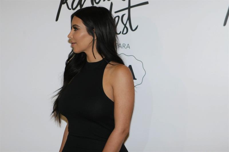 Justicia francesa imputó a cuatro sospechosos por atraco a Kim Kardashian