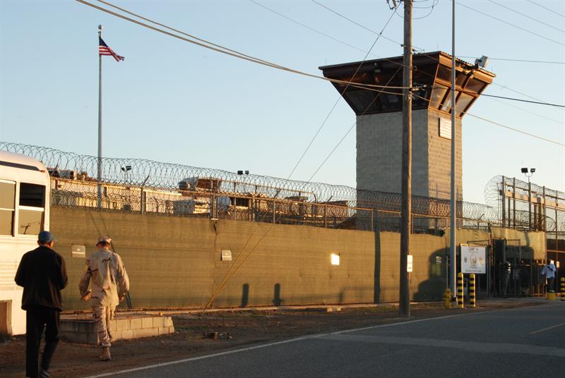 EE.UU. liberó a cuatro presos de Guantánamo que quedó con 41 reclusos