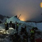 La búsqueda de los 23 desaparecidos del hotel italiano continúa en condiciones extremas