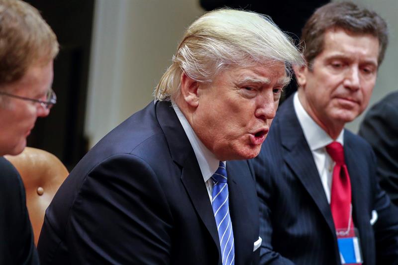 Acusan a Trump de violar la Constitución por unos pagos de Gobiernos extranjeros