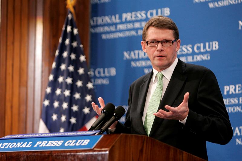 Presentaron una ley para limitar a Donald Trump en ataques nucleares