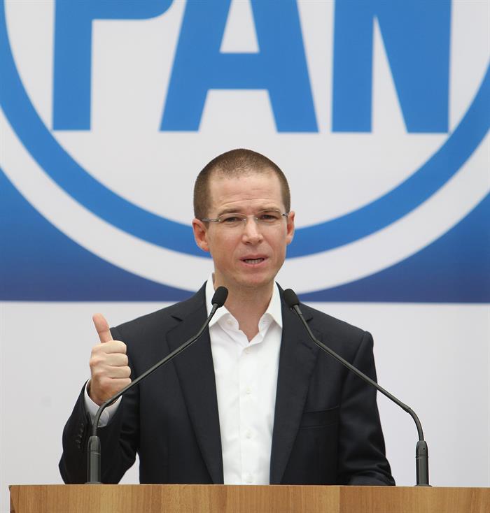 Orden de Trump para construir un muro generó rechazo unánime en México