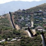 El muro que Trump construirá y que inmigrantes y narcotraficantes ya han cruzado