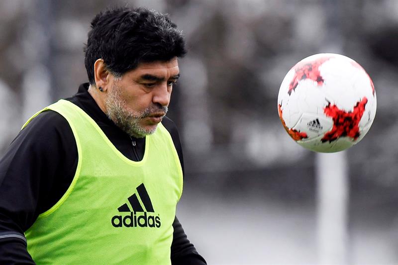 Maradona recordó que comenzó a consumir droga con 24 años en Barcelona