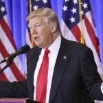 Trump coincide con su asesor en que la prensa es «el partido de la oposición»