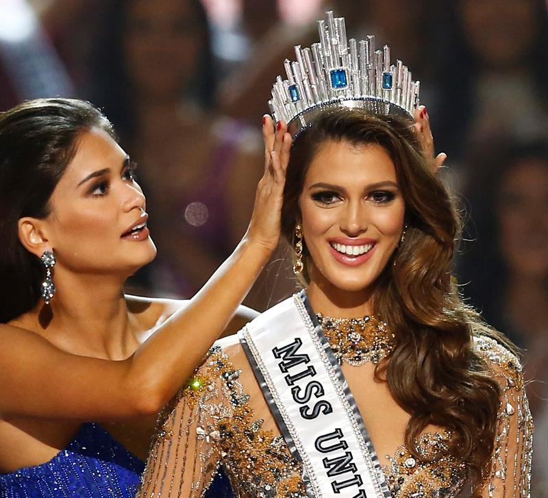 La francesa Iris Mittenaere devolvió a Europa la corona de Miss Universo