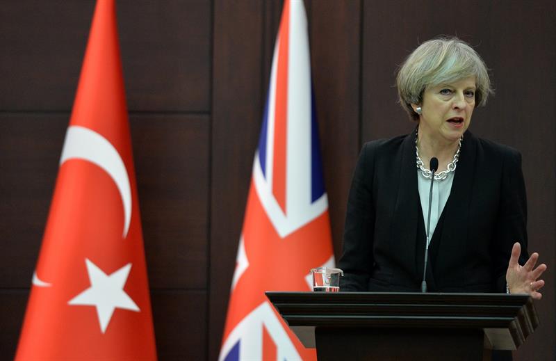 May activará el «brexit» el 9 de marzo, según «The Times»