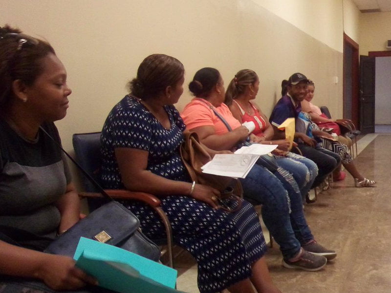 En la capital corrieron para adquirir permisos de venta para Carnaval