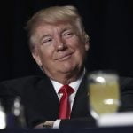 Trump pidió rezar por los datos de audiencia de Schwarzenegger