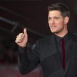 Cantante Michael Bublé dijo que su hijo evoluciona favorablemente