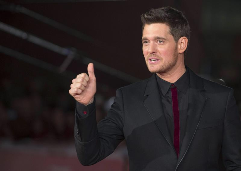 Cantante Michael Bublé dijo que  su hijo evoluciona favorablemente