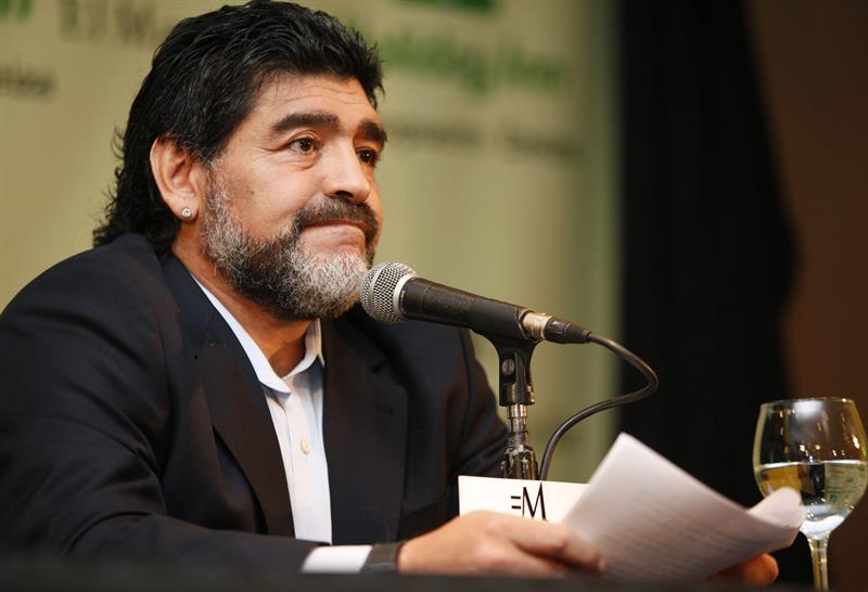 Maradona anunció que trabajará para la FIFA