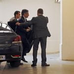 La justicia francesa investiga al portavoz de Fillon por fraude fiscal