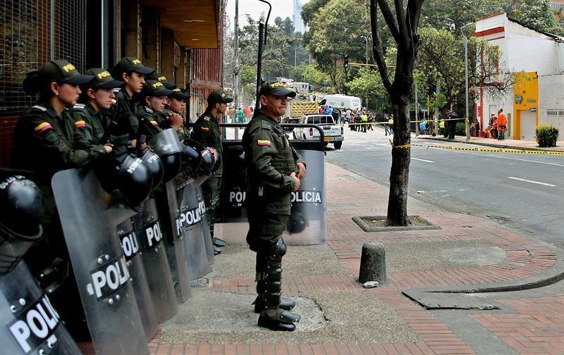Atentado en el centro de Bogotá causó 26 heridos, la mayoría policías