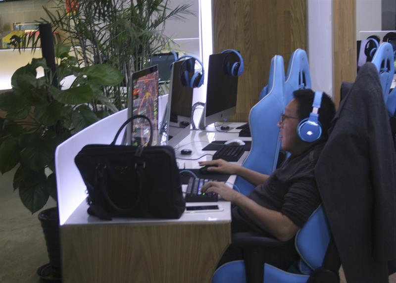 China busca acabar con los polémicos tratamientos para «yonquis» de internet